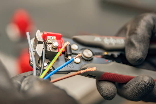 Best Ceiling Fan Installation Electrician  in Athens, TN